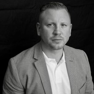 Dennis-Kossmann-Bild-1-400x400